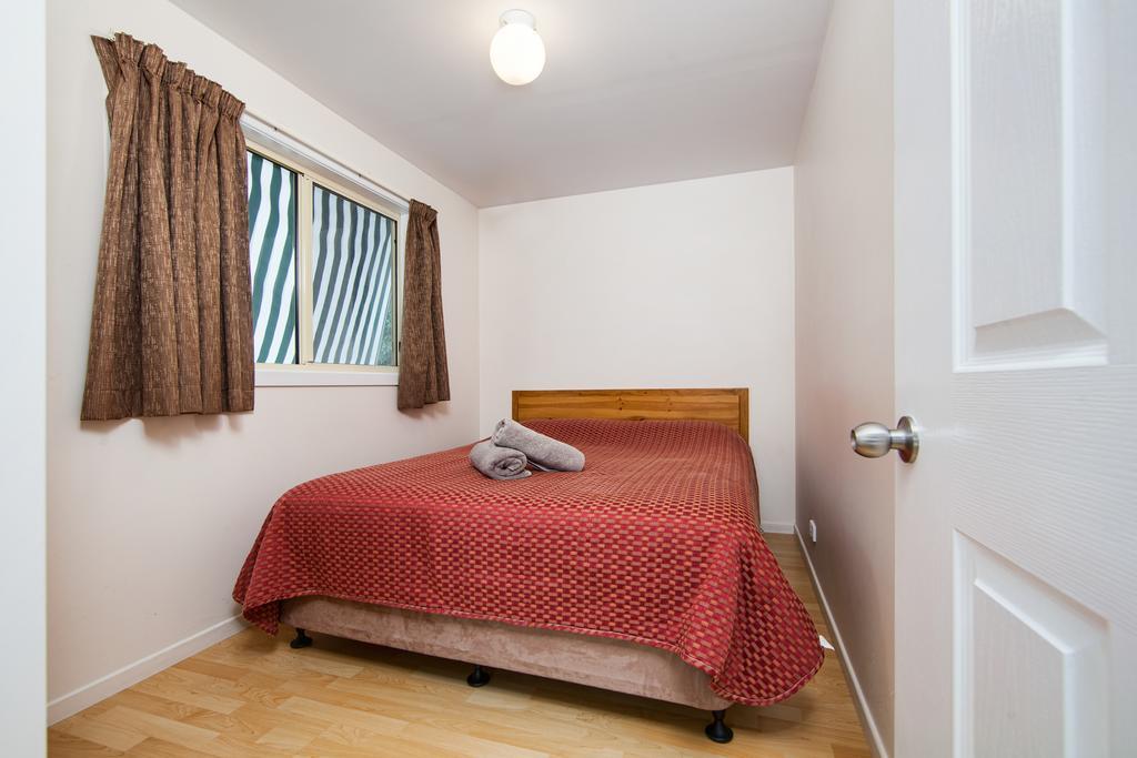 Wintersun Gardens Motel Бичено Екстериор снимка