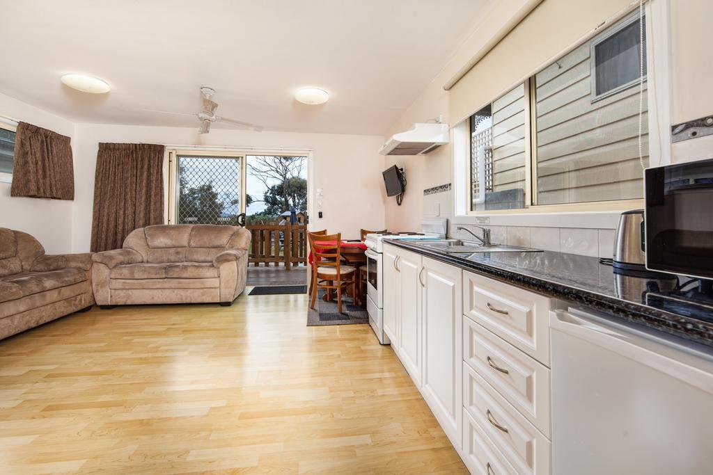 Wintersun Gardens Motel Бичено Екстериор снимка