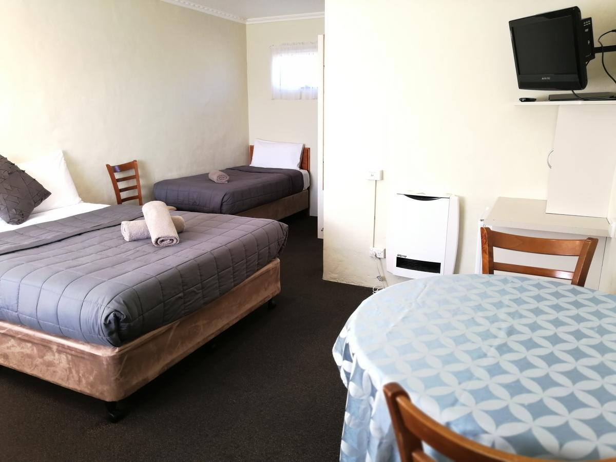 Wintersun Gardens Motel Бичено Екстериор снимка